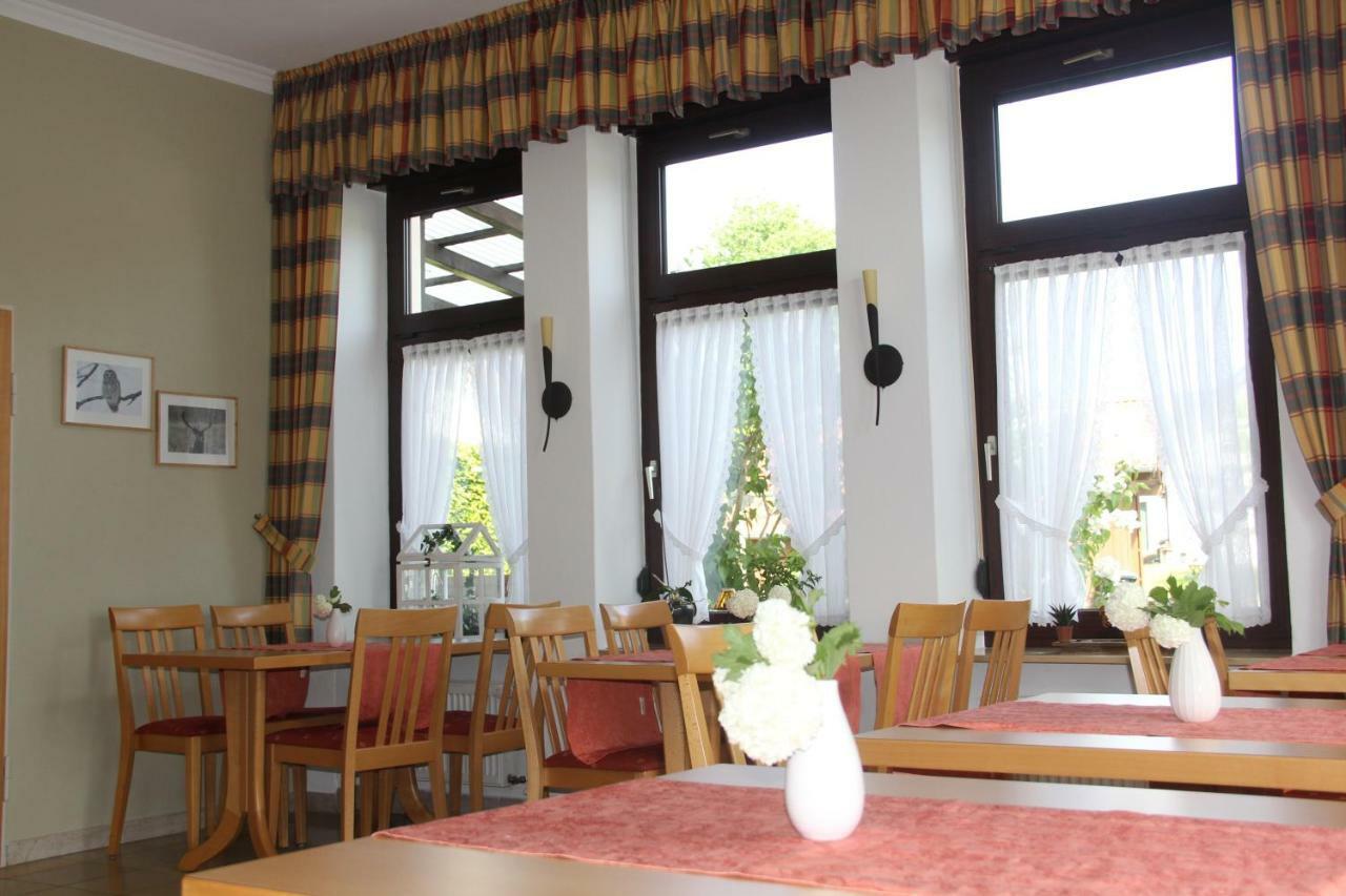 Pension-Saxler Neichen Buitenkant foto